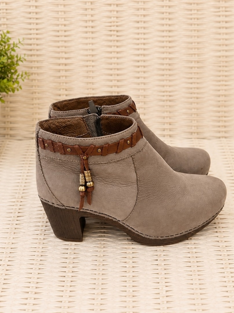 Dansko Dabney Taupe Nubuck Leather Ankle Boots Braided Tassel Comfort Booties